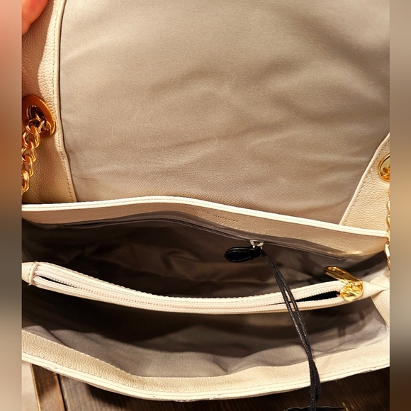 Rebecca Minkoff Edie Medium Diamond quilted Leather convertible shoulder bag. - Picture 7 of 10